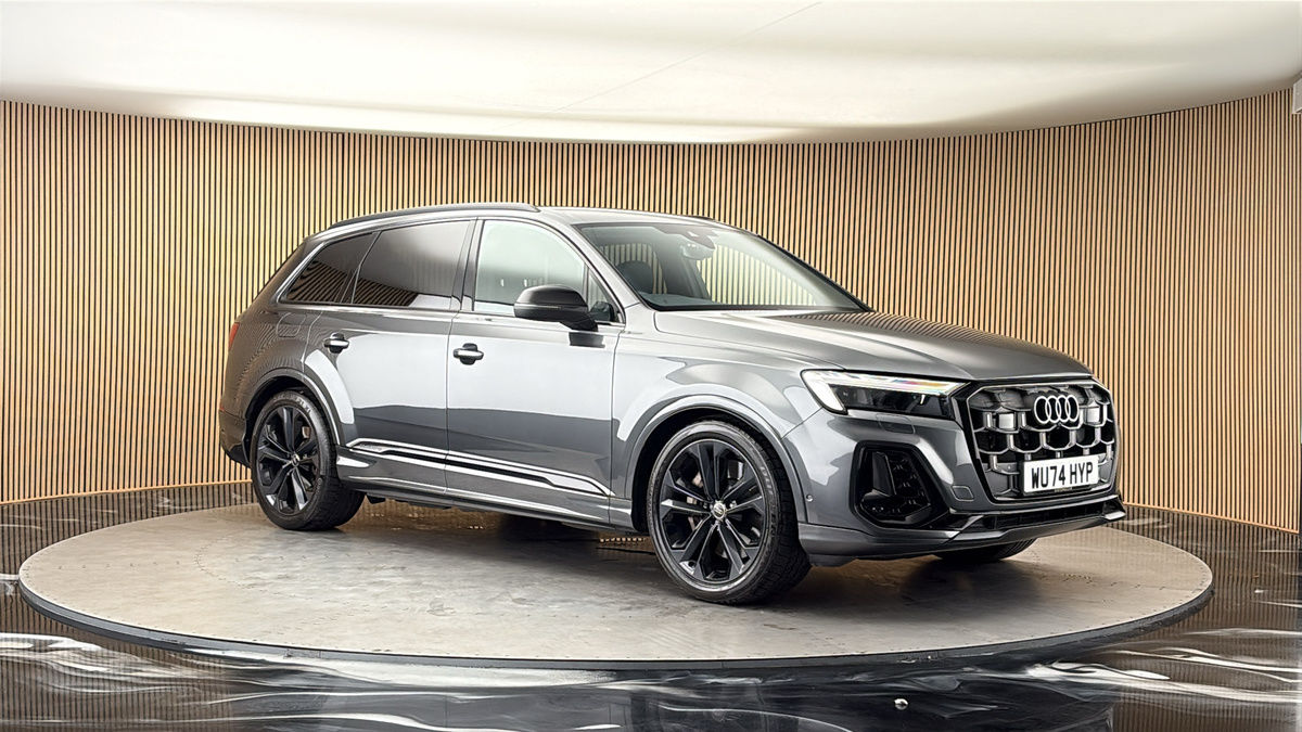 More views of Audi Q7
