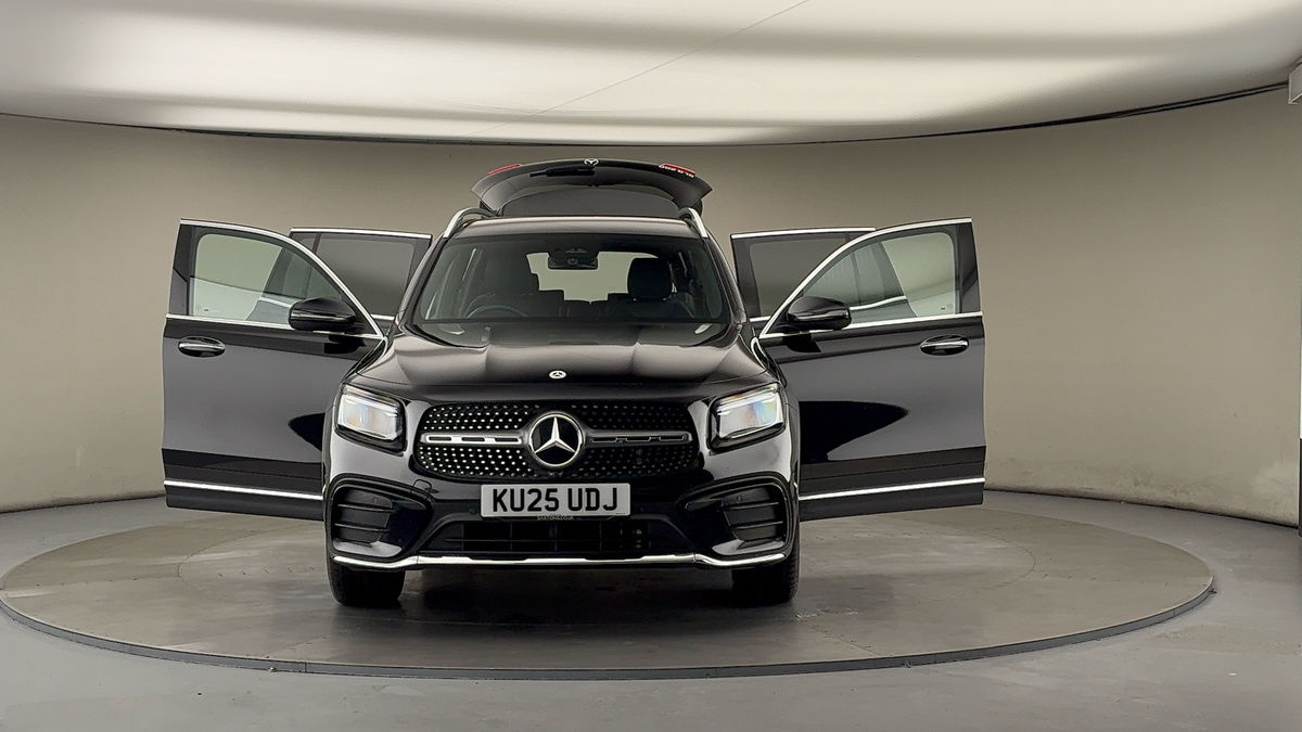 More views of Mercedes-Benz GLB