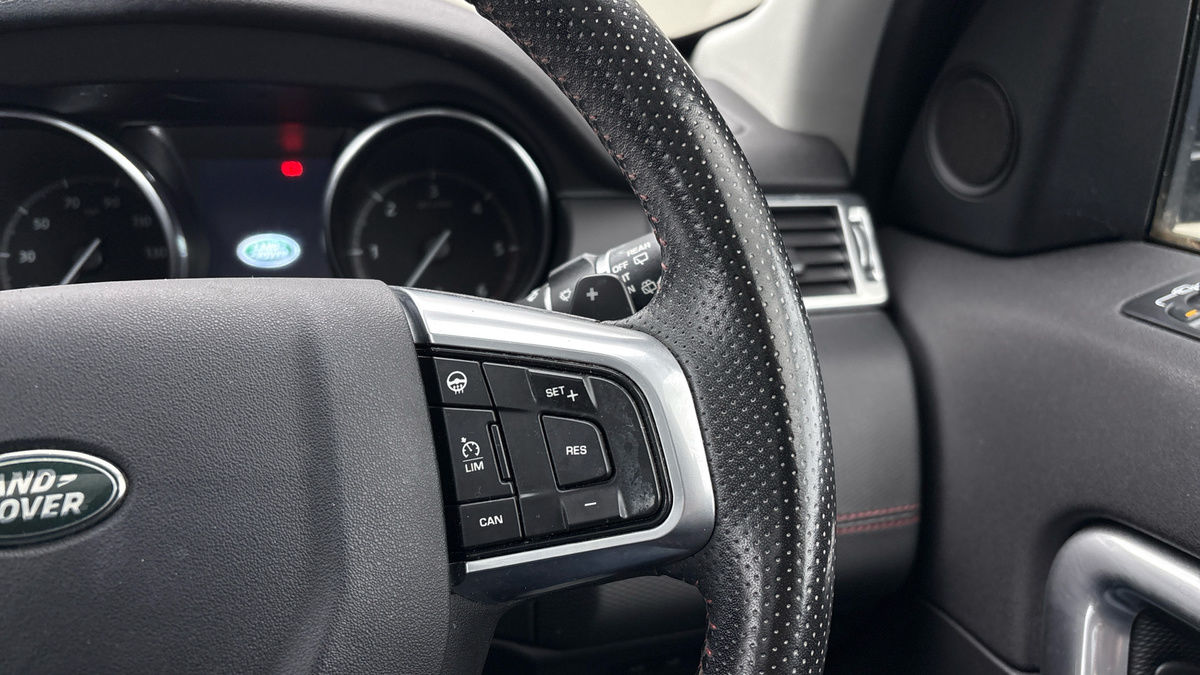 Land Rover Discovery Sport Image 14