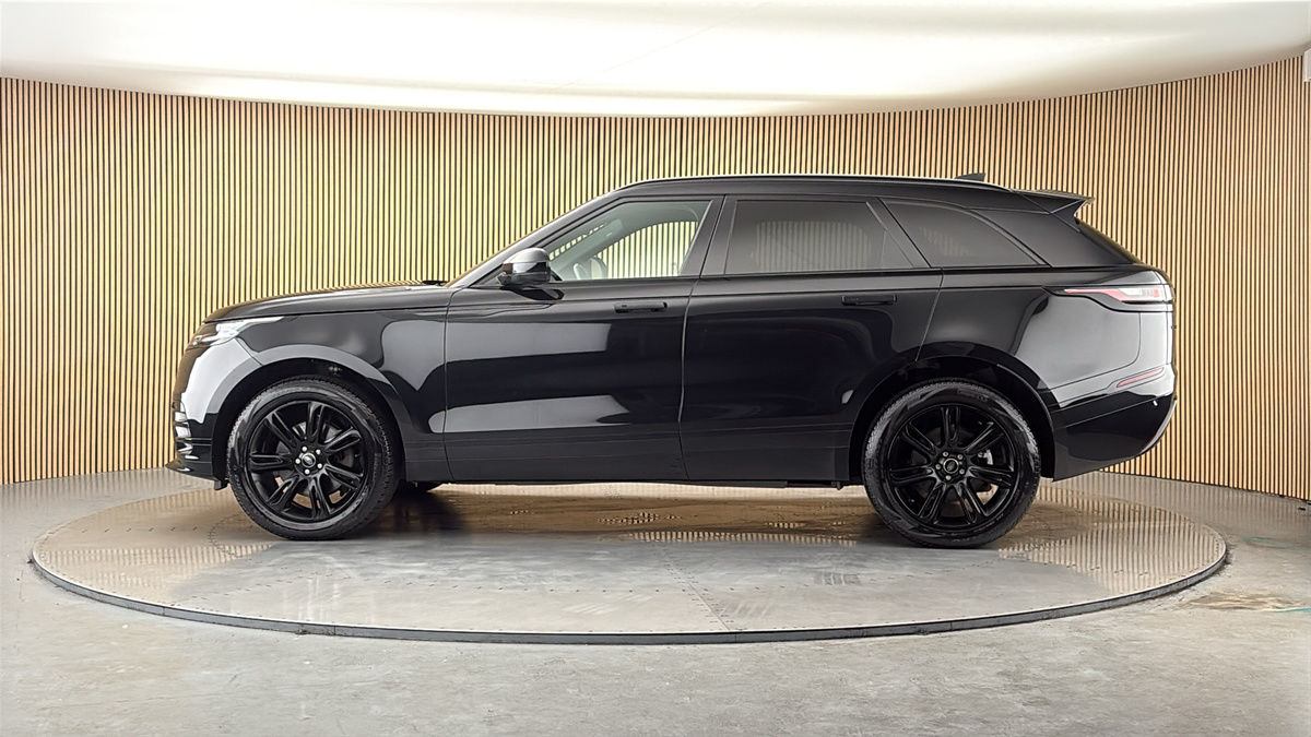 More views of Land Rover Range Rover Velar