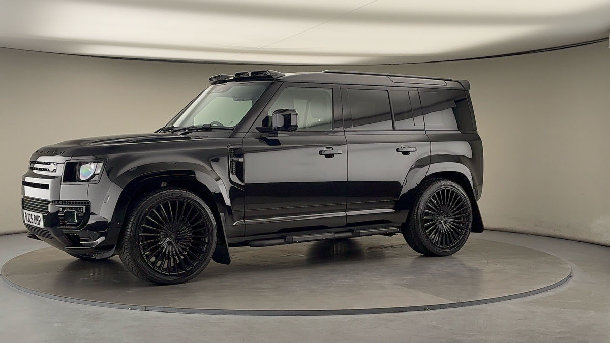 More views of Land Rover Defender 110