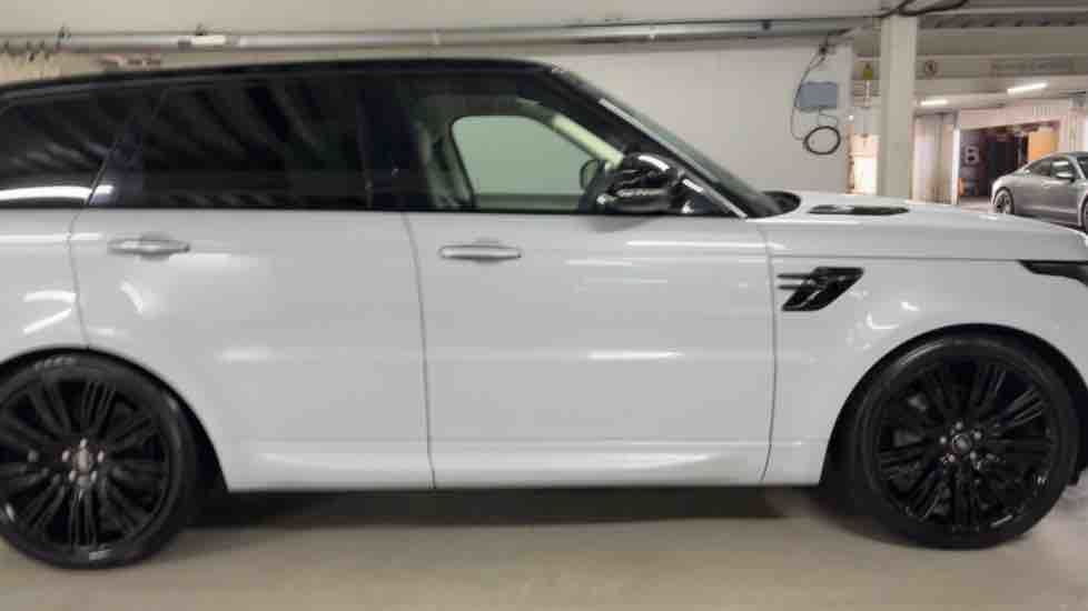 More views of Land Rover Range Rover Sport