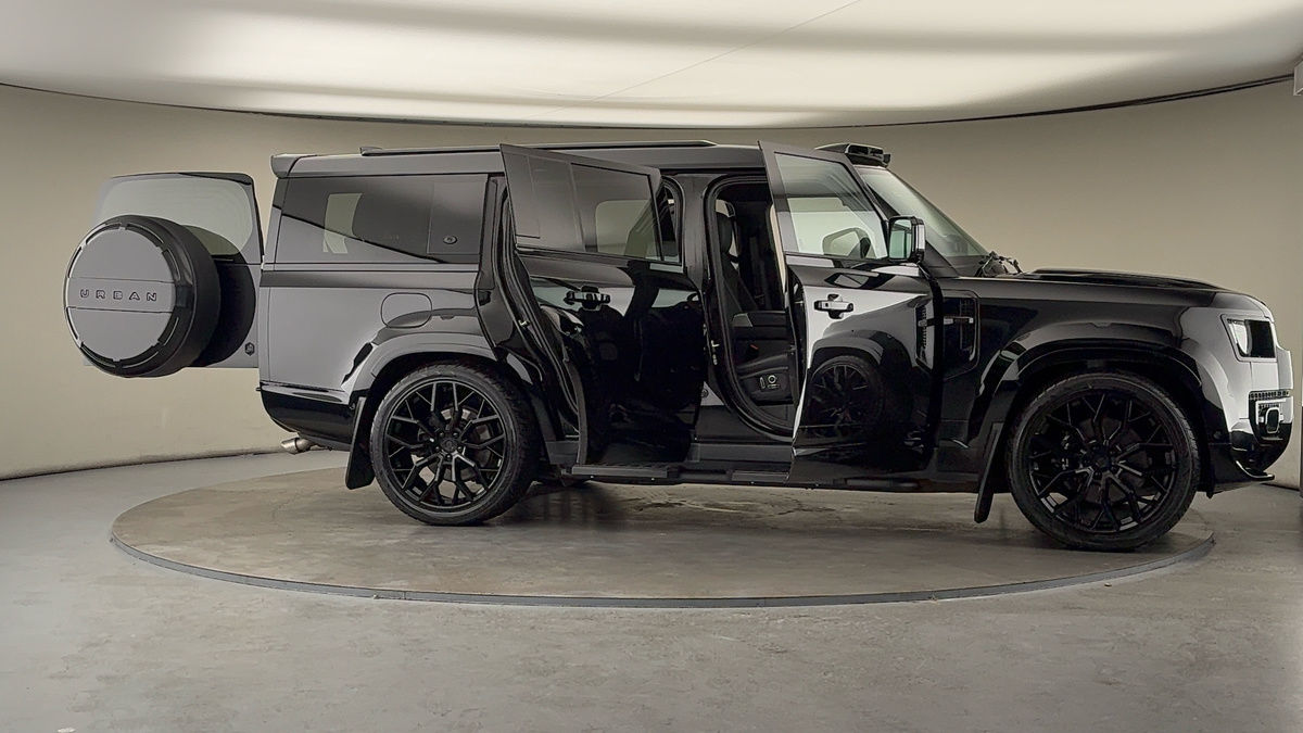 More views of Land Rover Defender 130