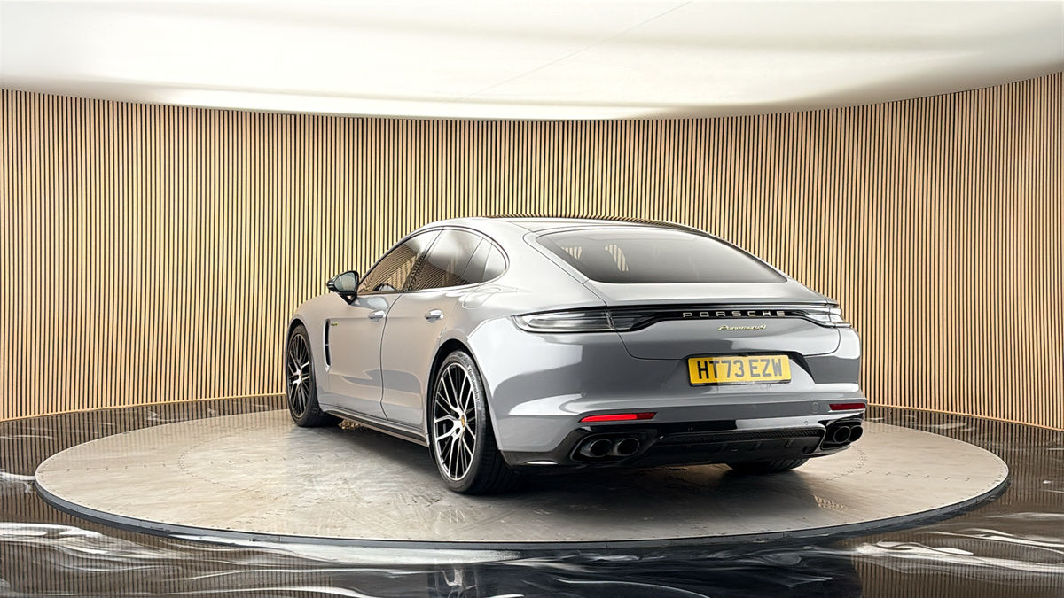 More views of Porsche Panamera