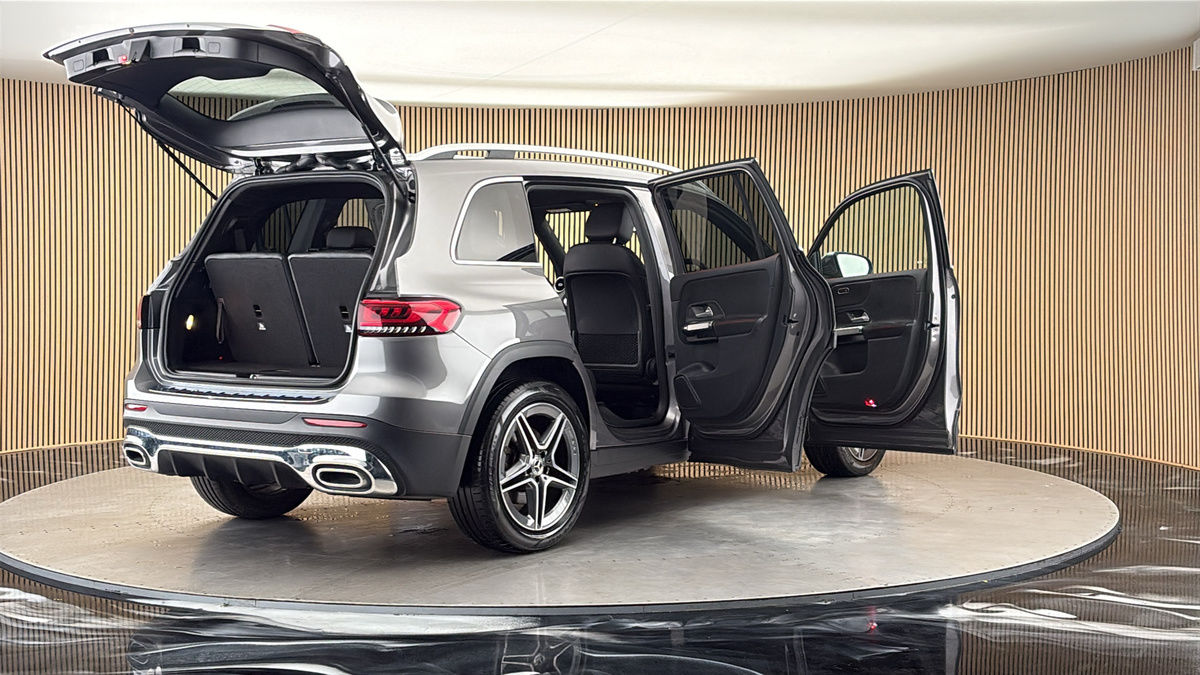 More views of Mercedes-Benz GLB