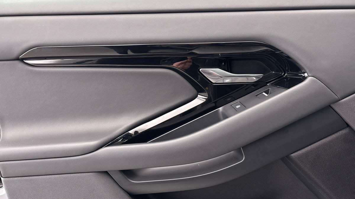 Land Rover Range Rover Evoque Image 19