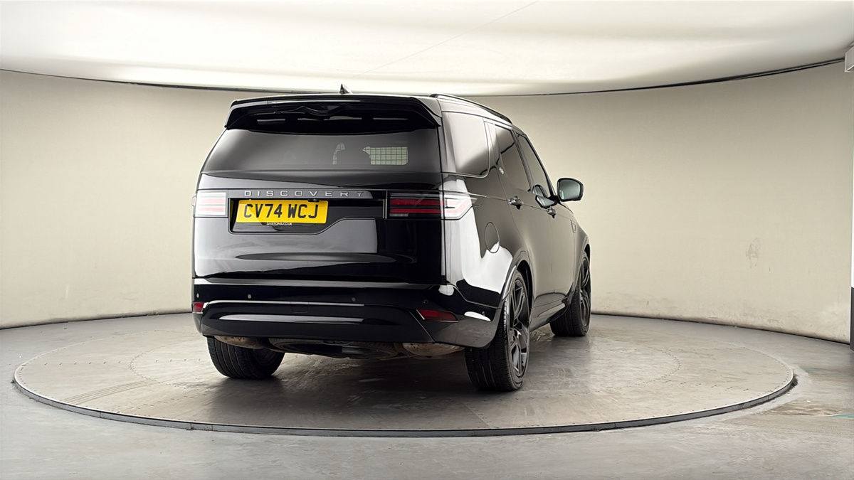 More views of Land Rover Discovery