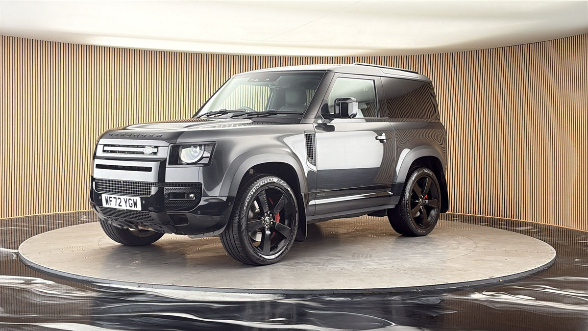 Land Rover Defender 90 Image 20