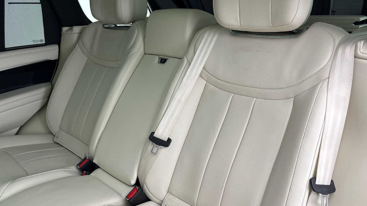 Land Rover Range Rover Image 8