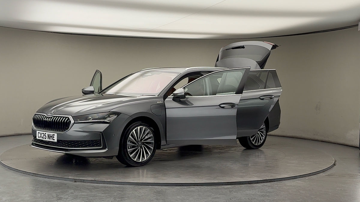 Skoda Superb Image 22