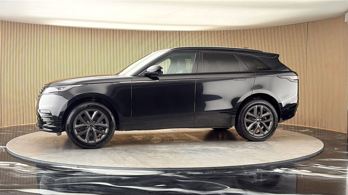 More views of Land Rover Range Rover Velar