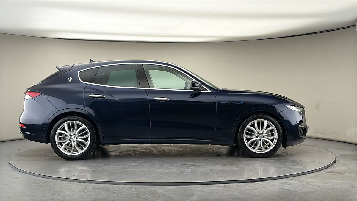 Maserati Levante Image 16