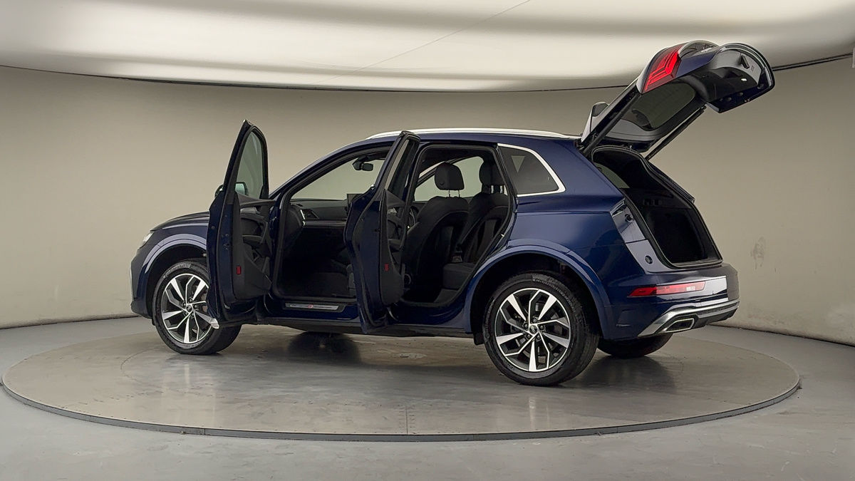 More views of Audi Q5