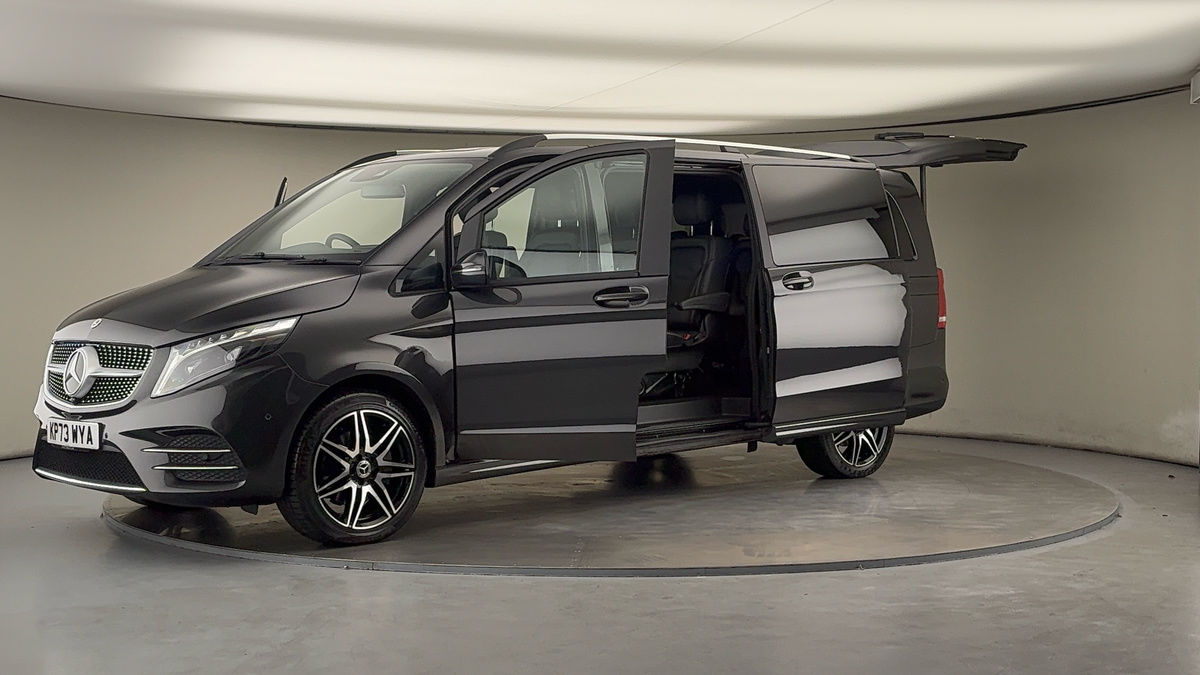 Mercedes-Benz V Class Image 22