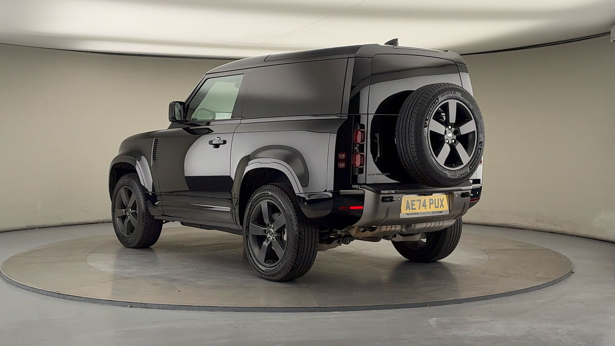 Land Rover Defender 90 Image 2