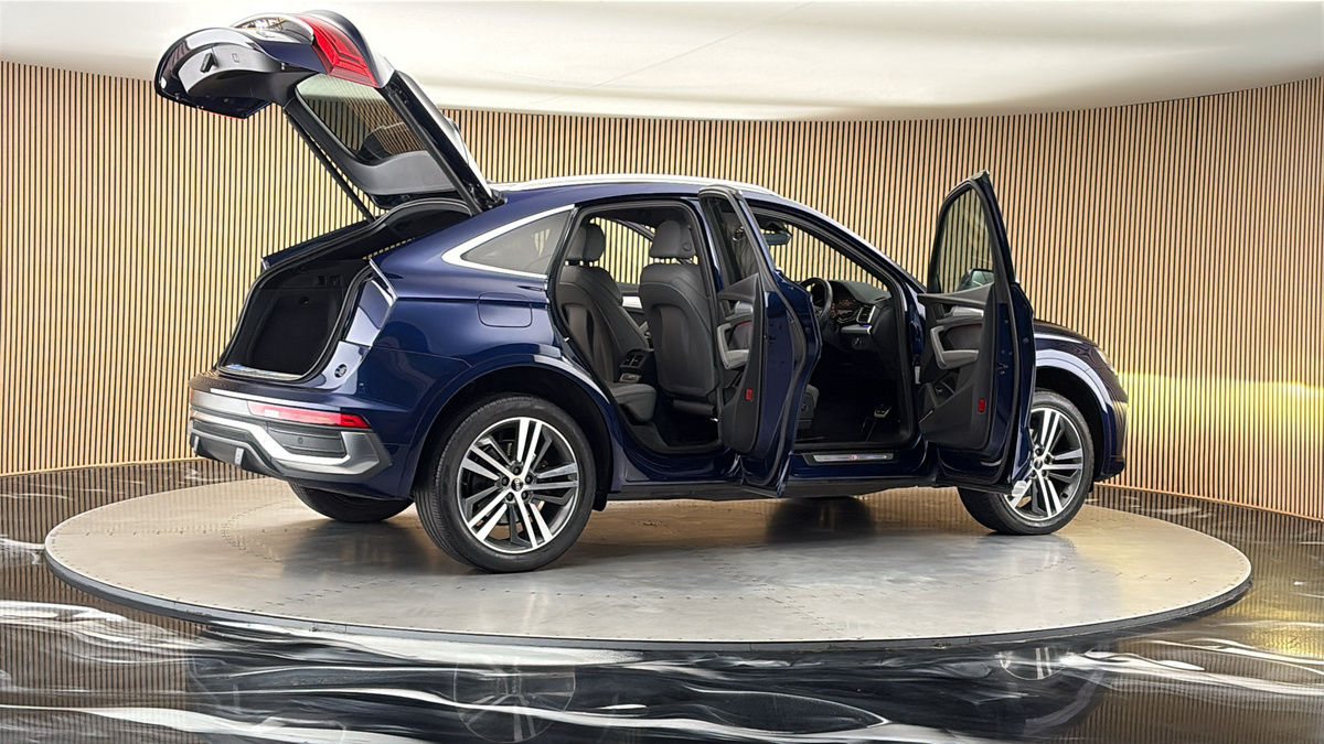 More views of Audi Q5