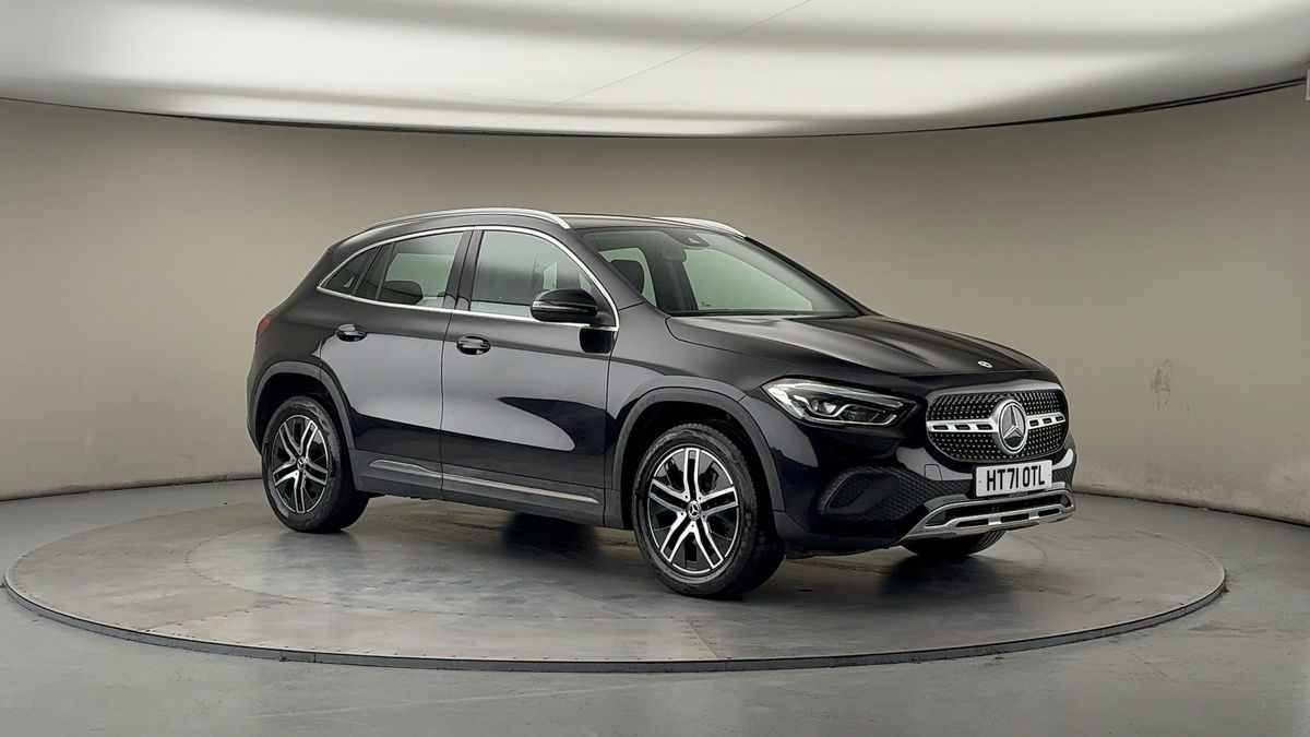 More views of Mercedes-Benz GLA