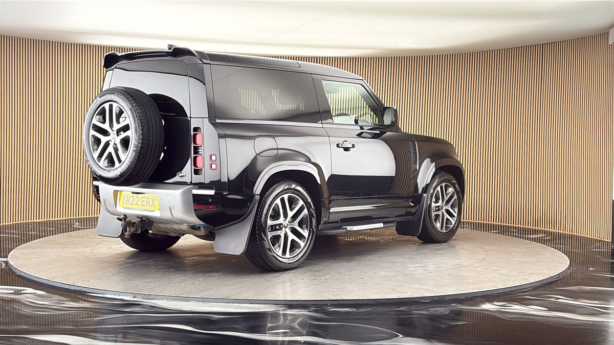 Land Rover Defender 90 Image 21