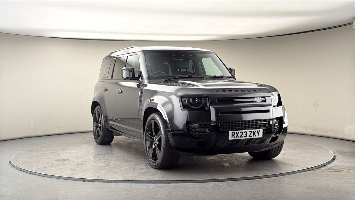 More views of Land Rover Defender 110