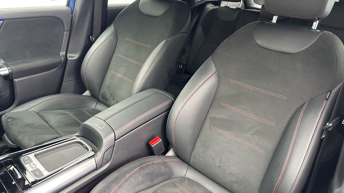 Mercedes-Benz GLA Image 7