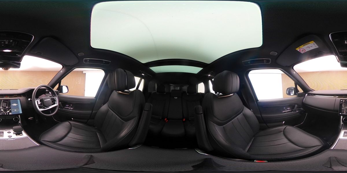 More views of Land Rover Range Rover