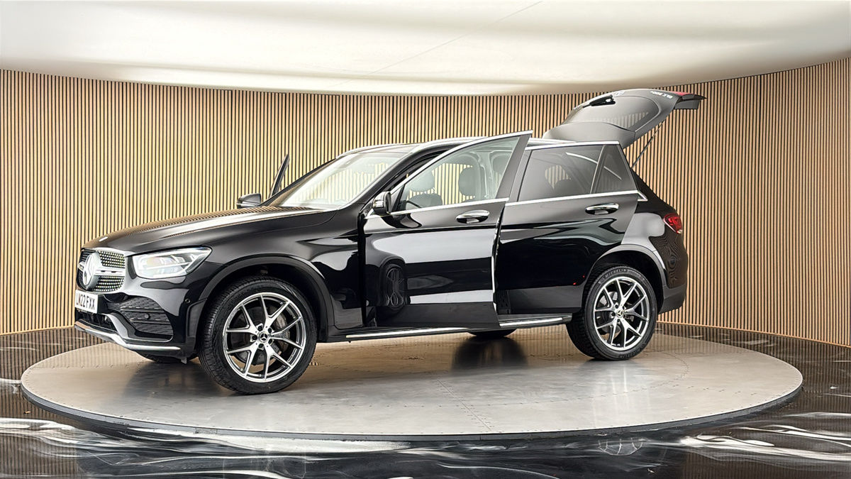 More views of Mercedes-Benz GLC