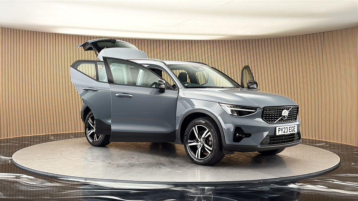 More views of Volvo XC40