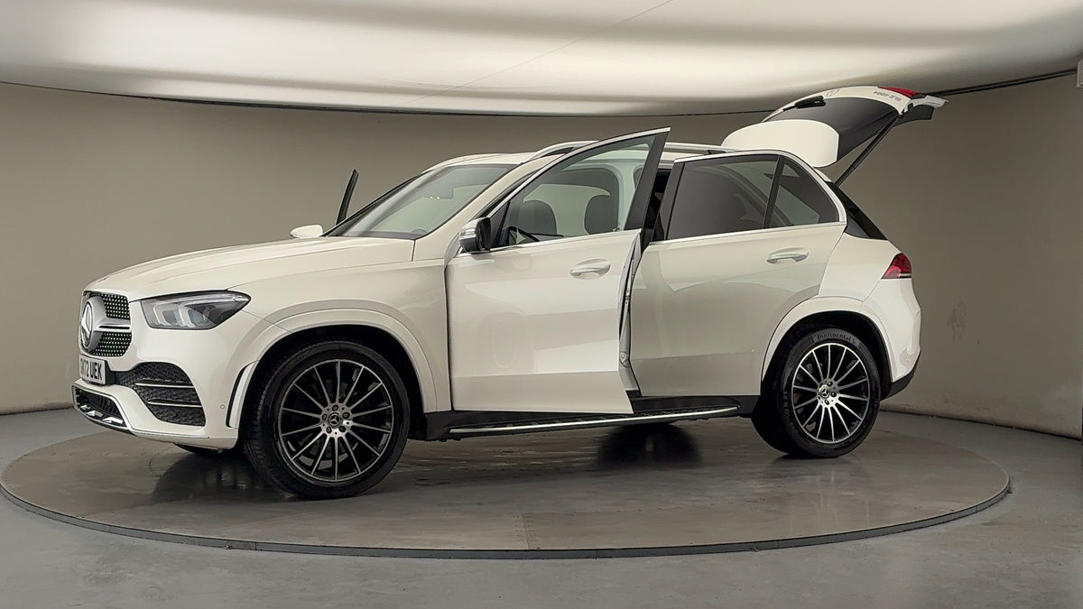 More views of Mercedes-Benz GLE