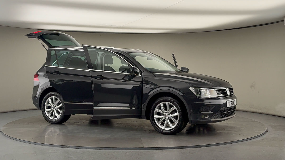 More views of Volkswagen Tiguan