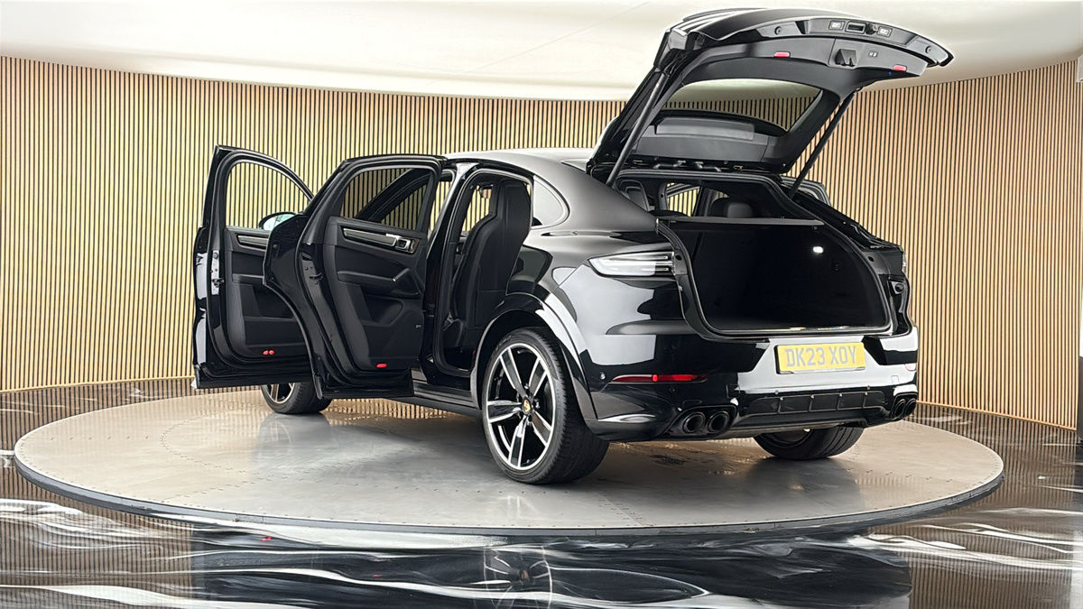 Porsche Cayenne Image 23