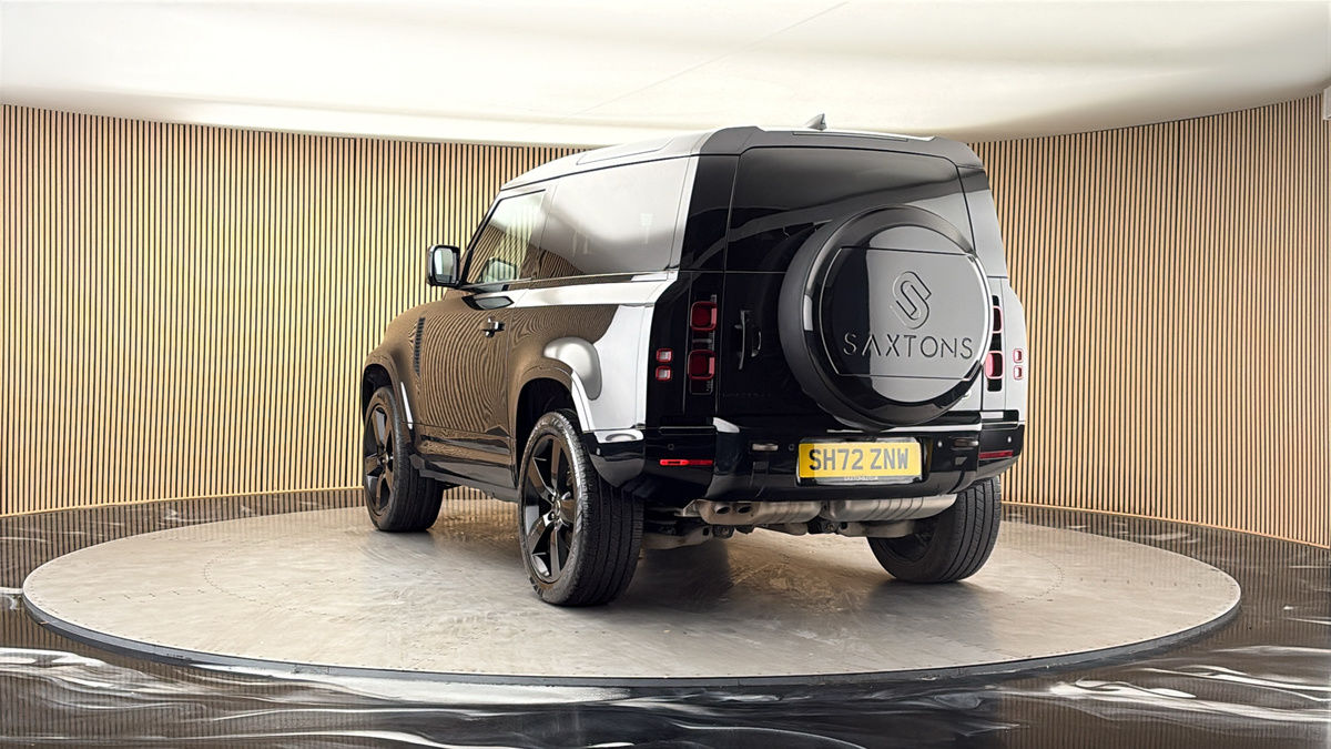 More views of Land Rover Defender 90