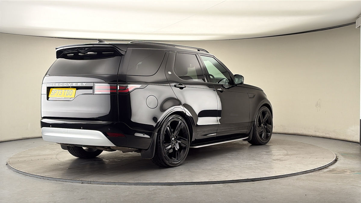 More views of Land Rover Discovery