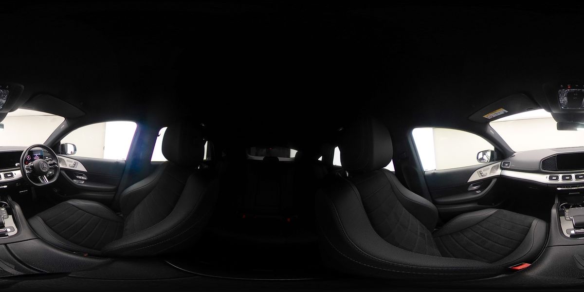 More views of Mercedes-Benz GLE