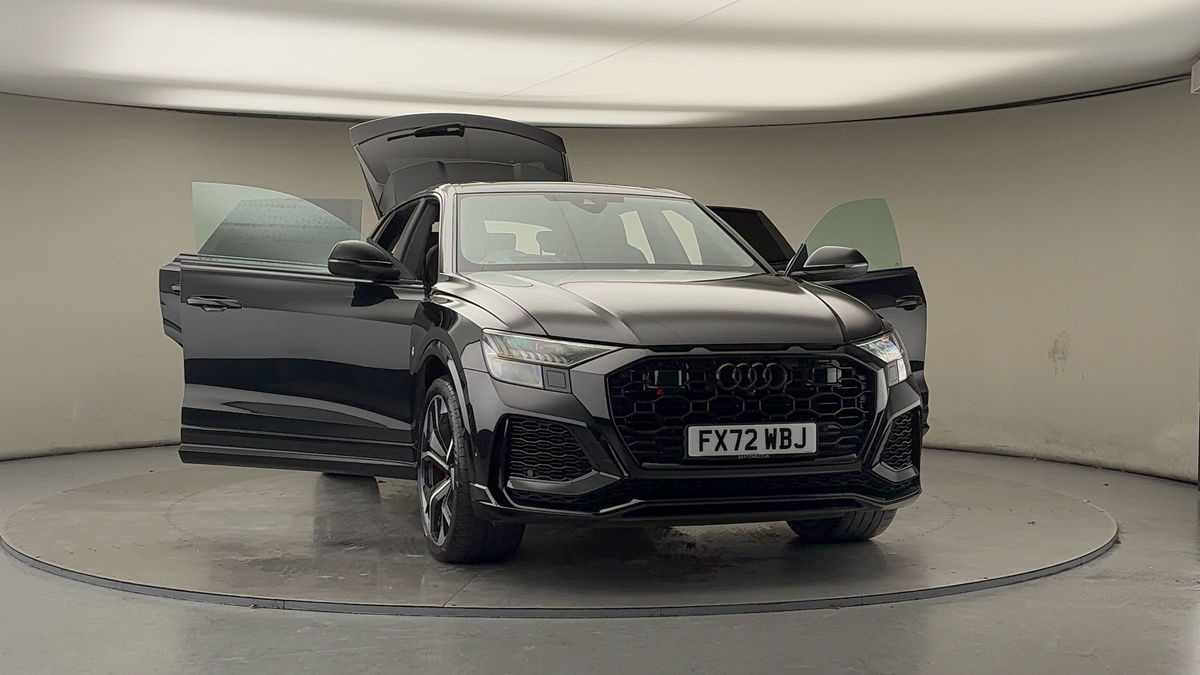 More views of Audi RSQ8