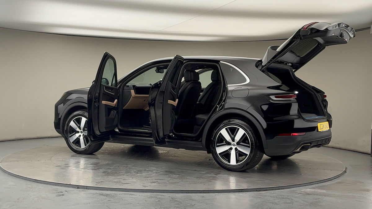 More views of Porsche Cayenne