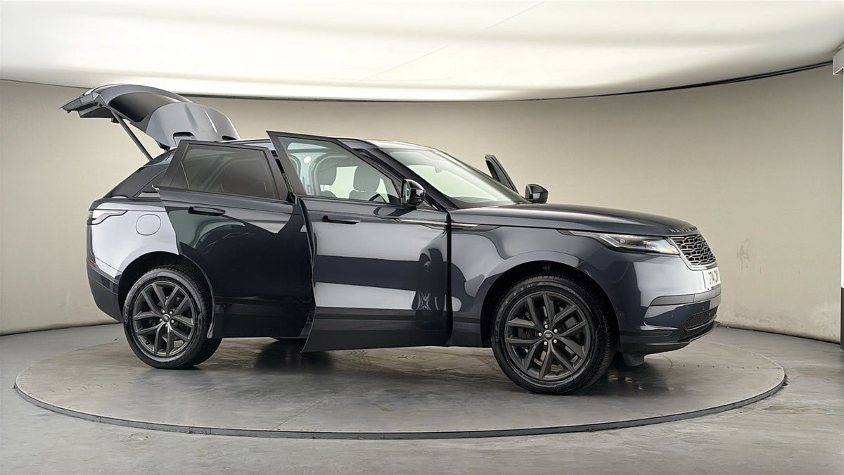 More views of Land Rover Range Rover Velar