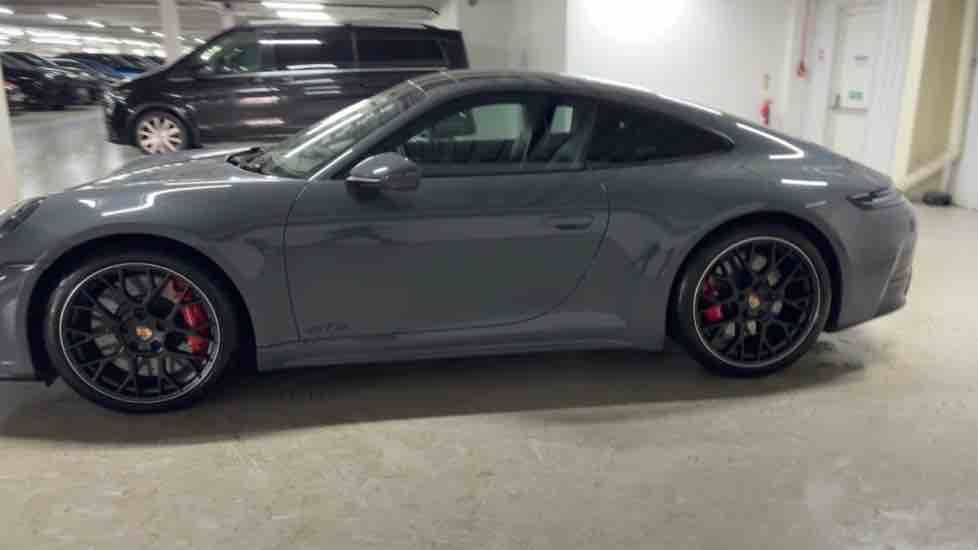 More views of Porsche 911