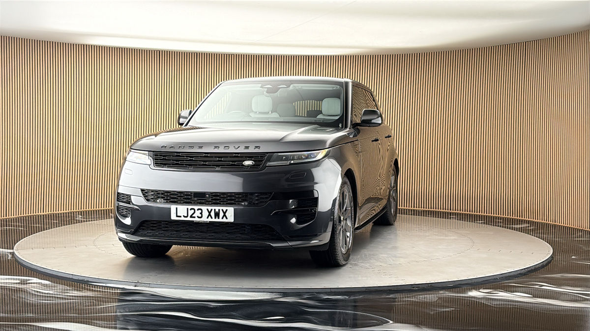 More views of Land Rover Range Rover Sport