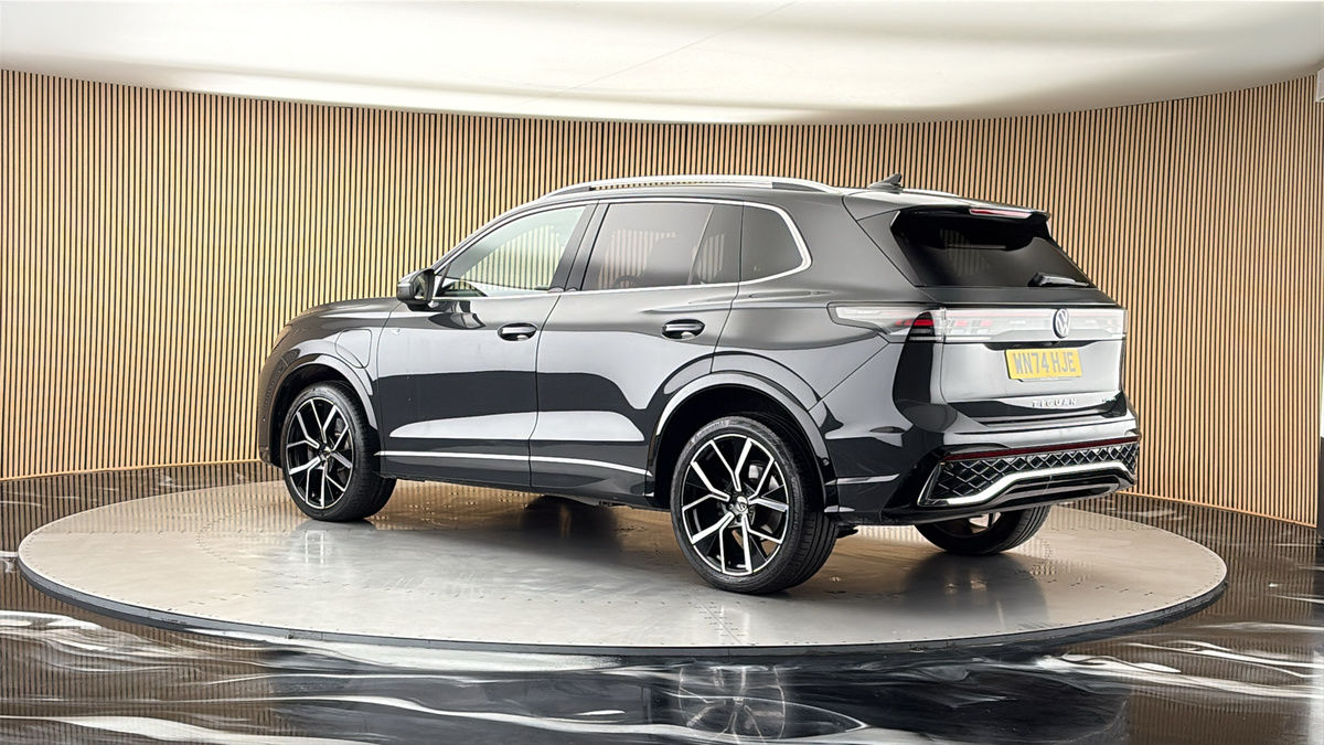 More views of Volkswagen Tiguan