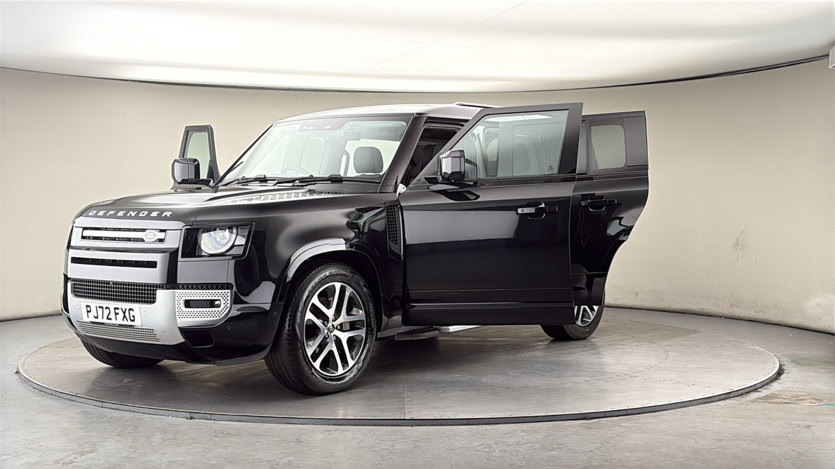 More views of Land Rover Defender 110