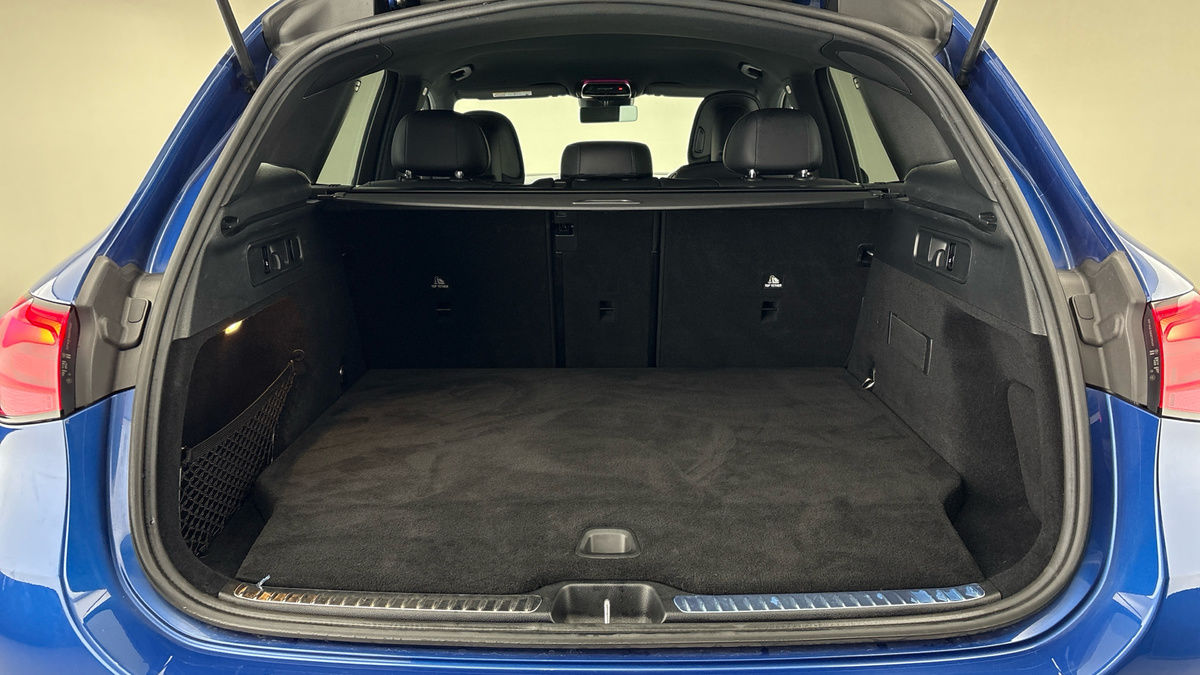 Mercedes-Benz GLC Image 11