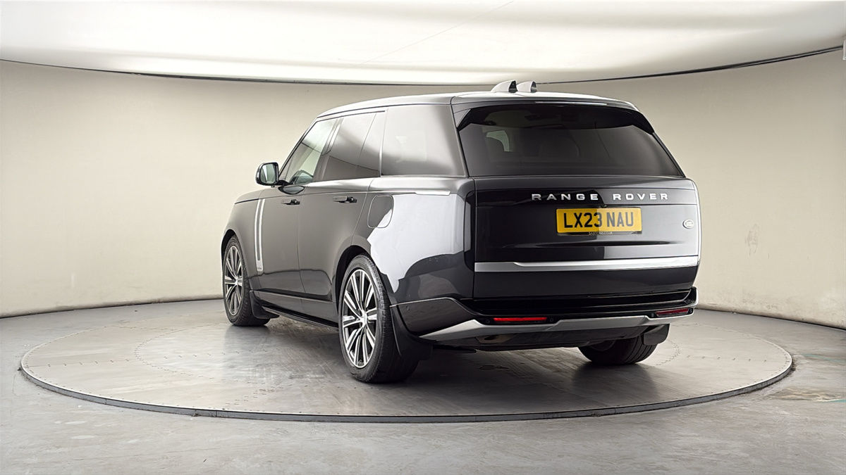 More views of Land Rover Range Rover