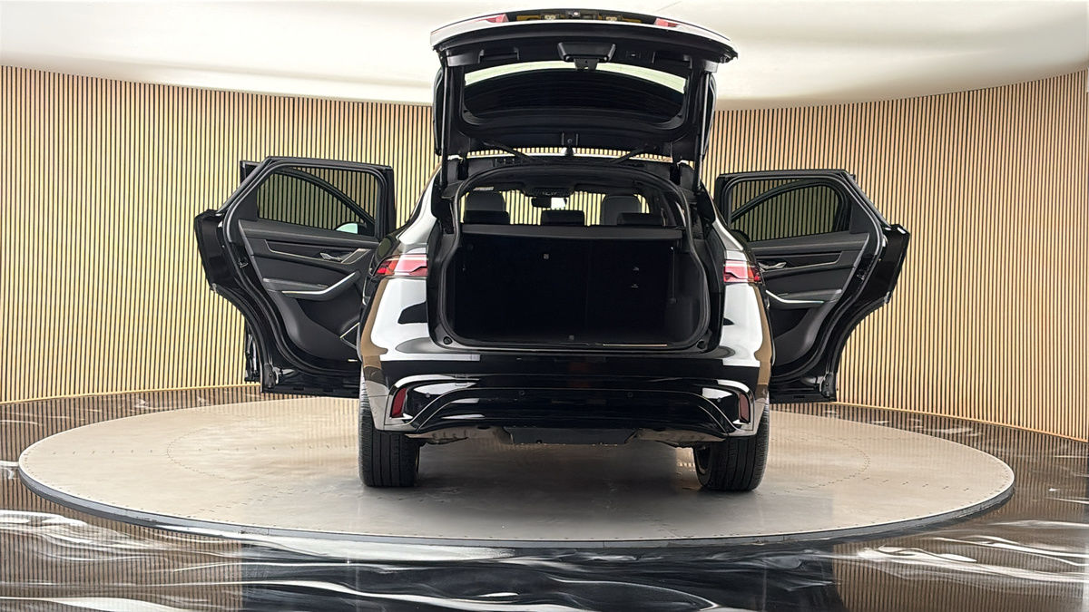 More views of Jaguar F-PACE