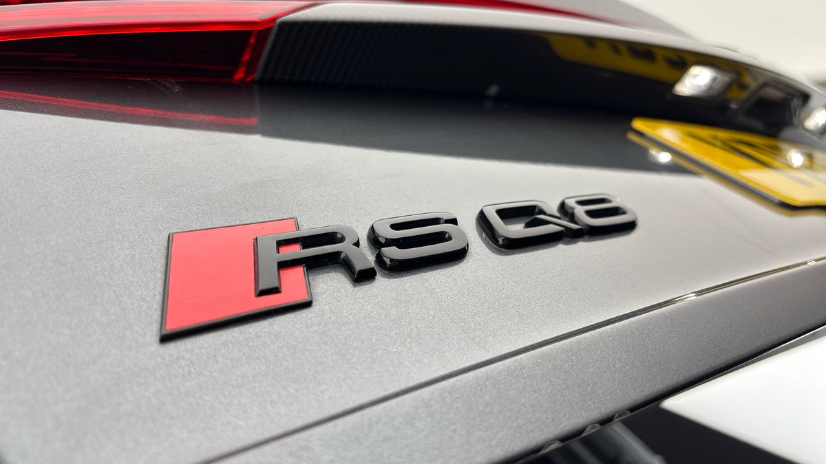 Audi RSQ8 Image 28