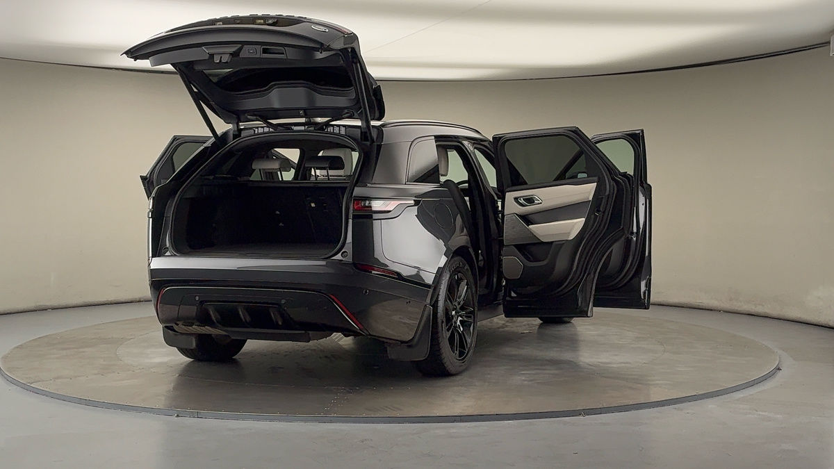 More views of Land Rover Range Rover Velar