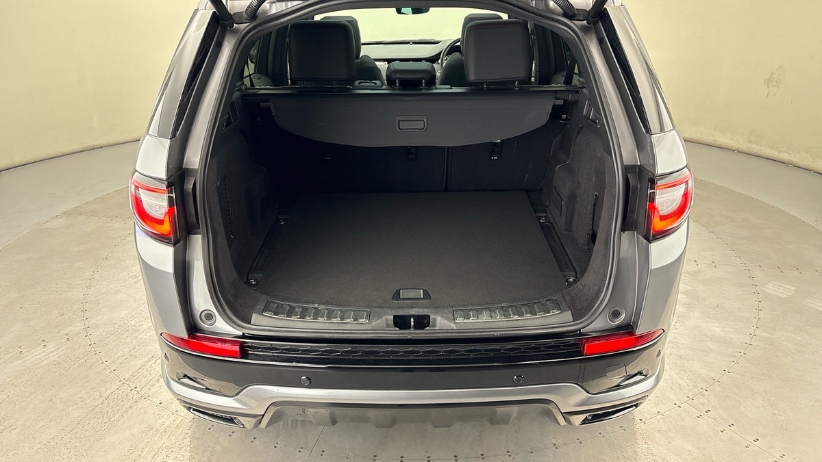 Land Rover Discovery Sport Image 11