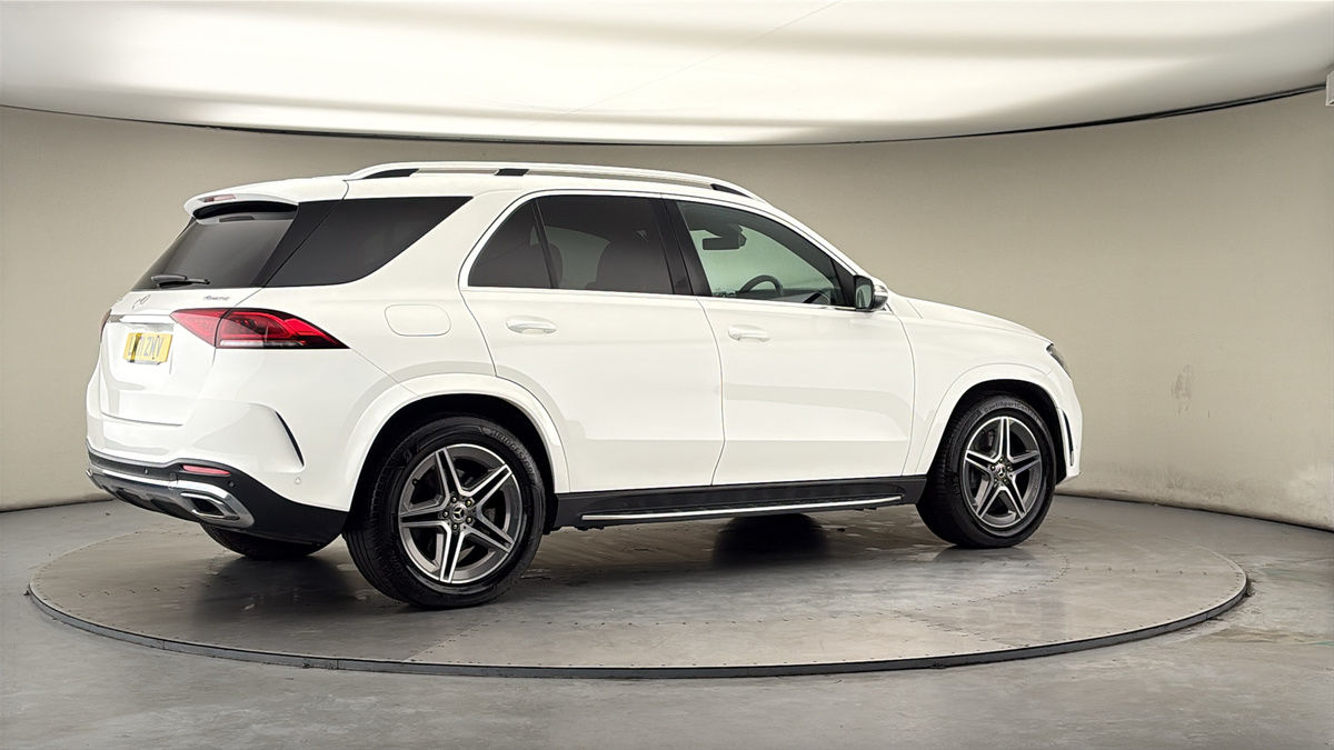 More views of Mercedes-Benz GLE