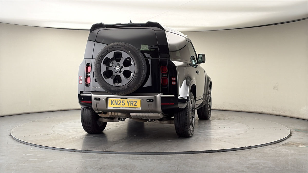 More views of Land Rover Defender 90