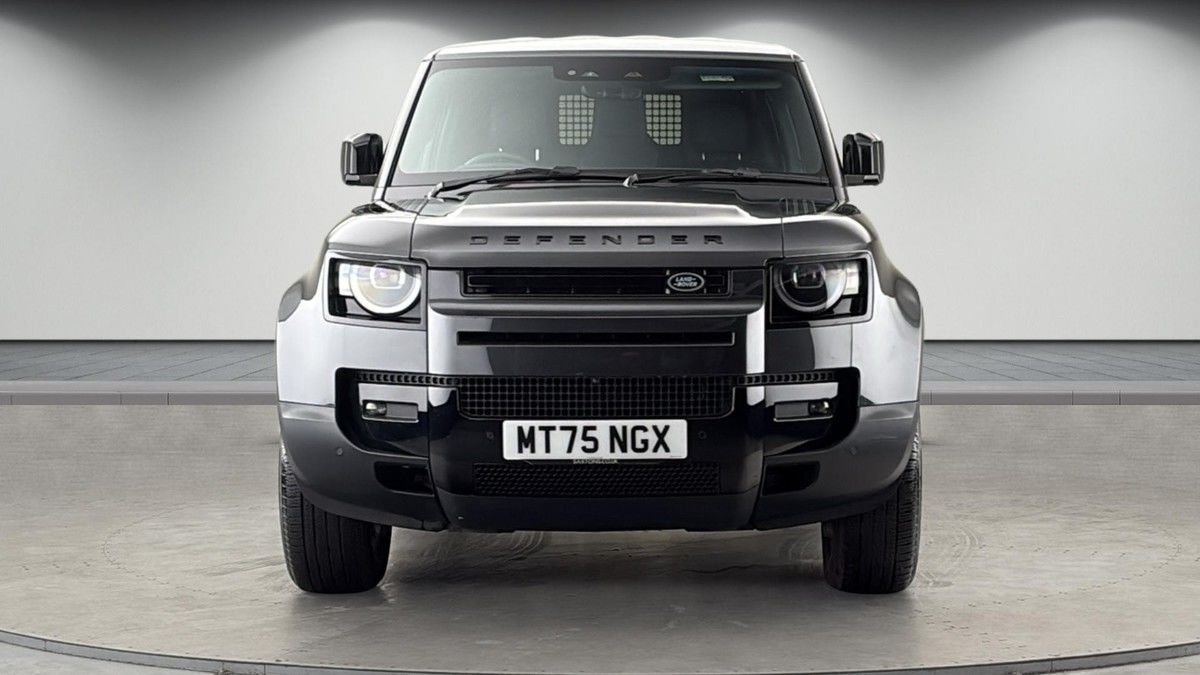 Land Rover Defender 90 Image 3