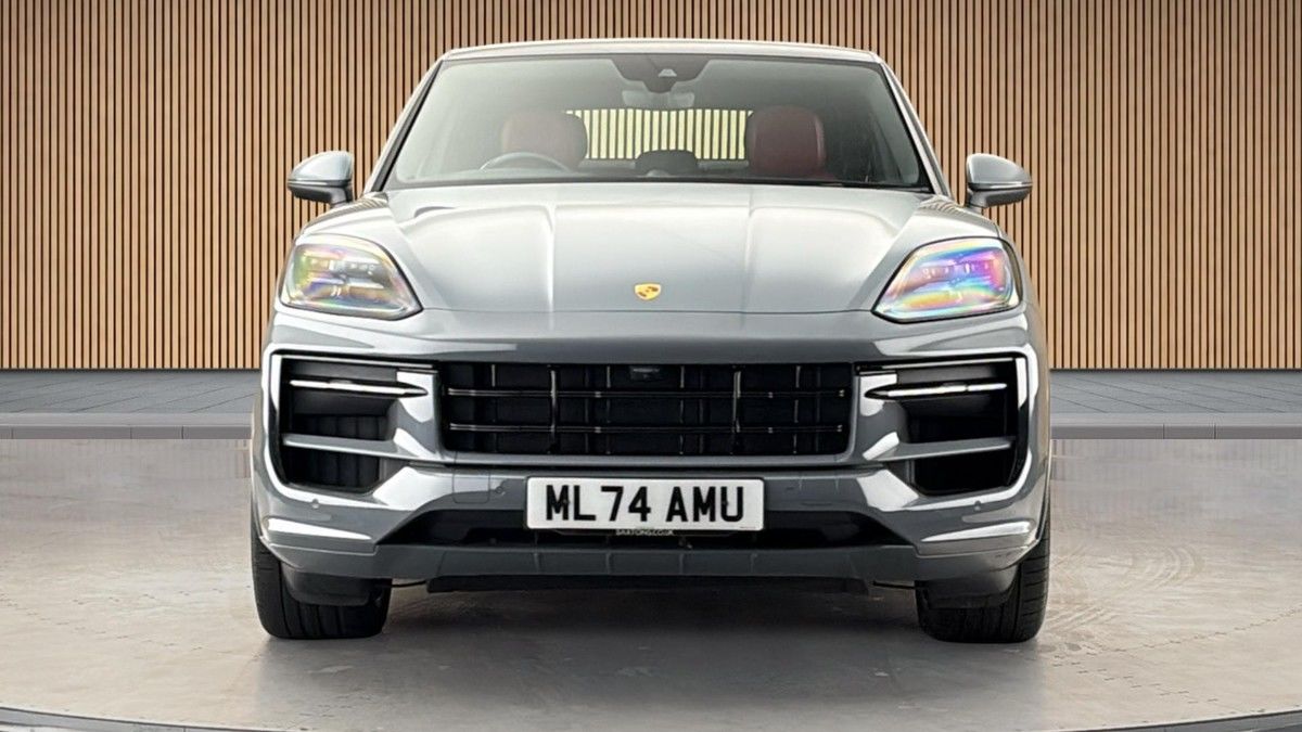 Porsche Cayenne Image 3